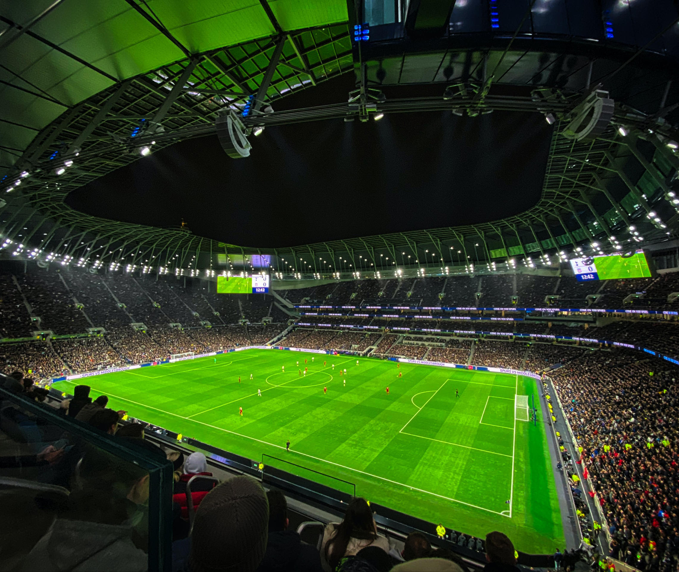 Zuschauer in Fußballstadium